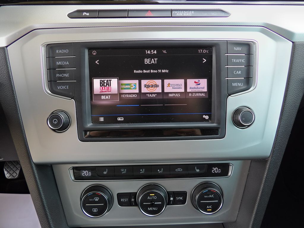 volkswagen-passat-2-0tdi-comfort-adaptiv-navi - 7