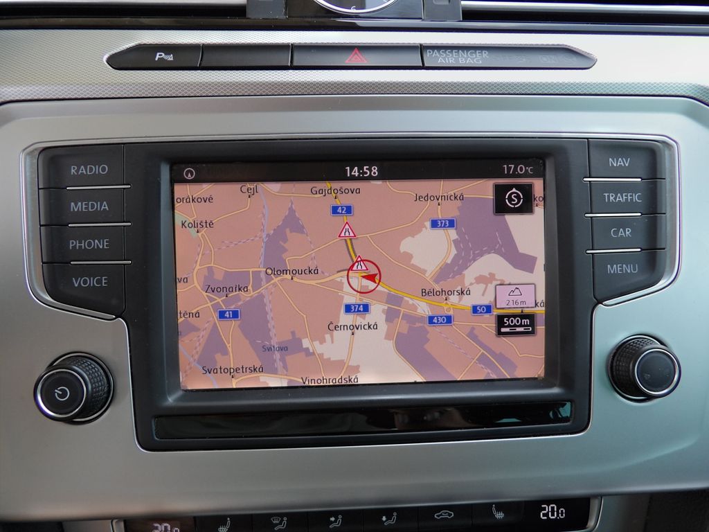 volkswagen-passat-2-0tdi-comfort-adaptiv-navi - 8
