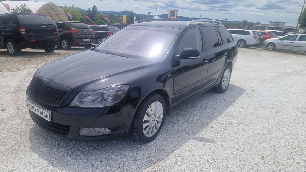 skoda-octavia-1-8-i-16v - 1