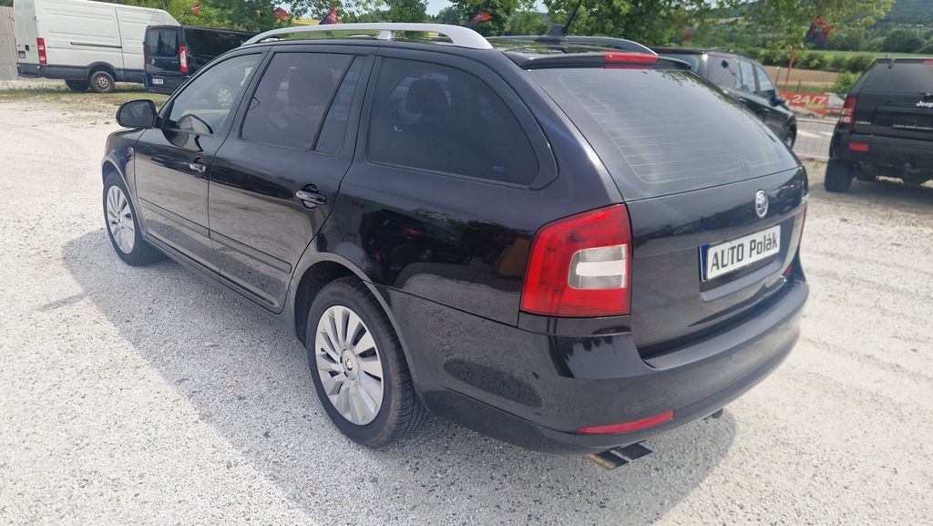skoda-octavia-1-8-i-16v - 6