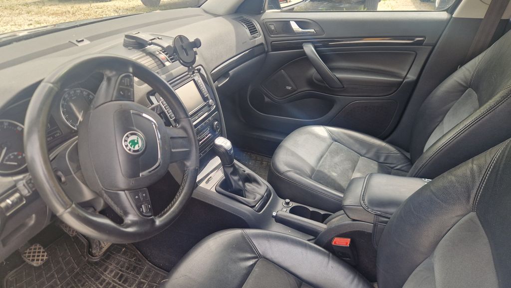 skoda-octavia-1-8-i-16v - 7