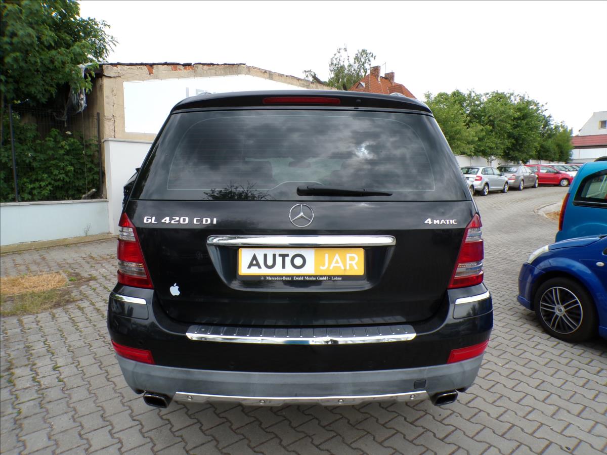 mercedes-benz-gl-4-0-v8-420-cdi-4matic - 5