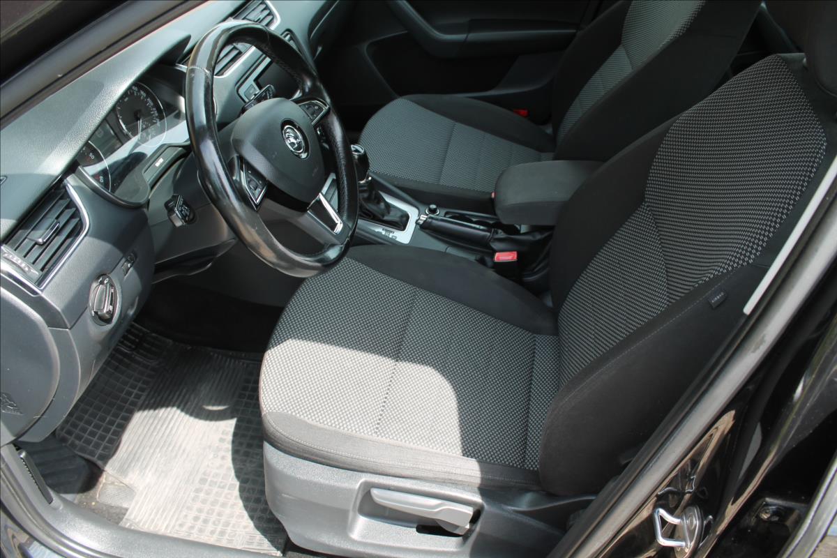 skoda-octavia-2-0-tdi-110kw-dsg - 6