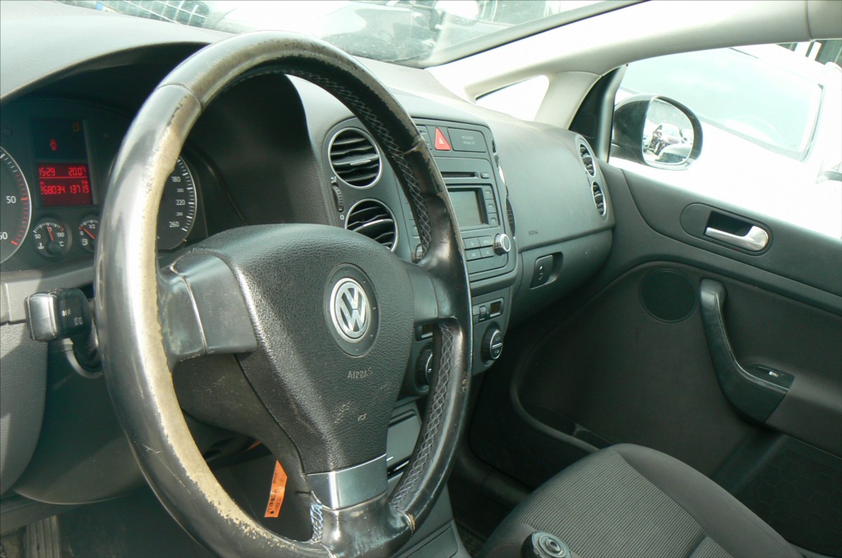 volkswagen-golf-plus-1-9-tdi - 8