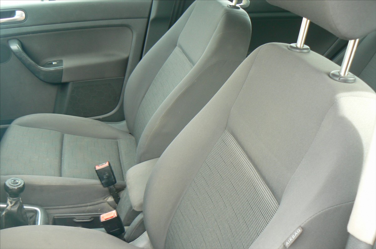 volkswagen-golf-plus-1-9-tdi - 9