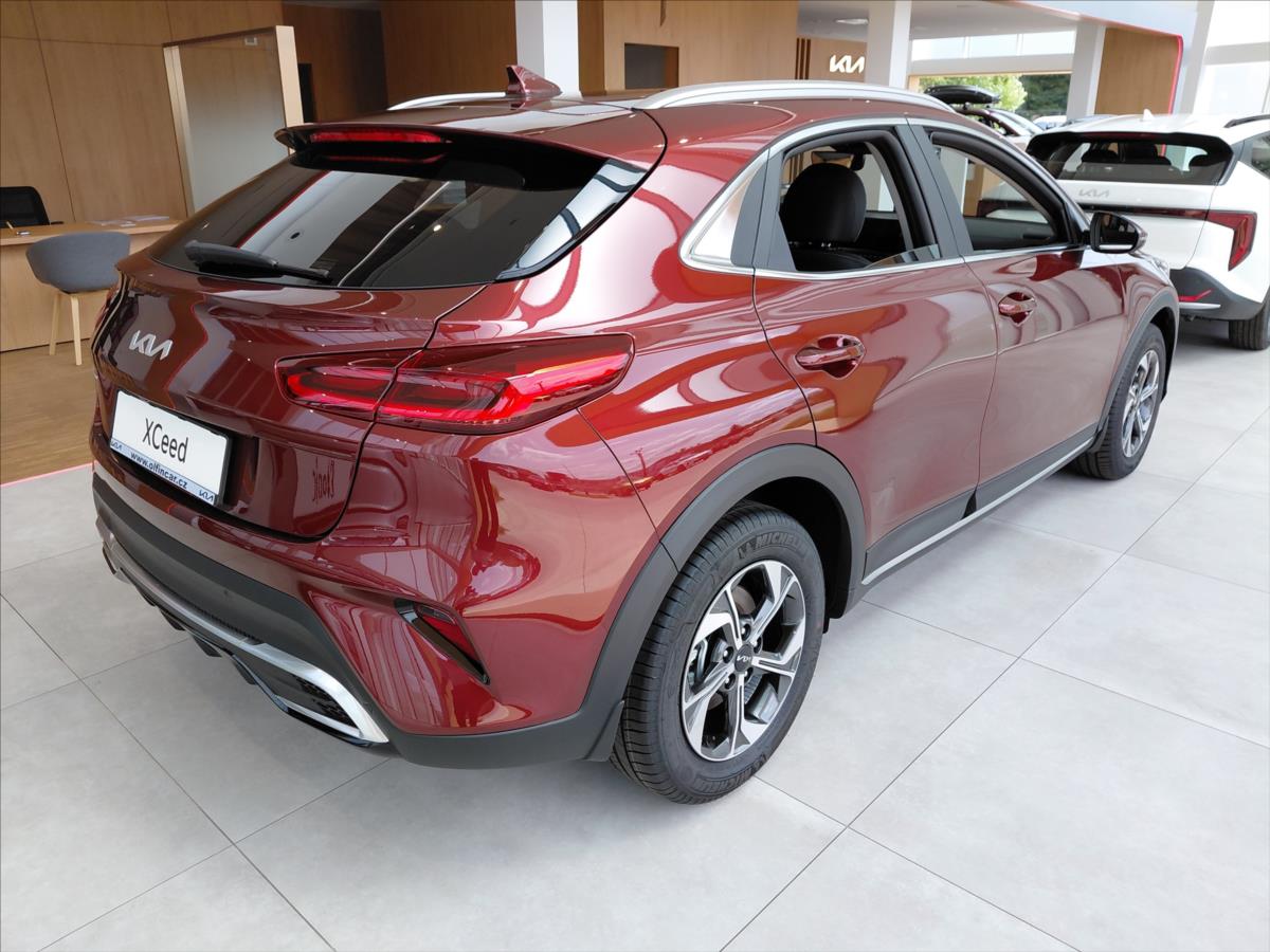kia-xceed-1-6-t-gdi-7dct-exclusive - 3
