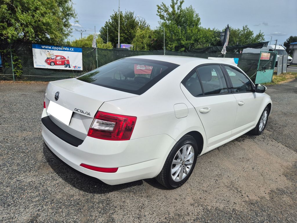skoda-octavia-1-6-tdi-81kw-ambition-plus-cz - 4