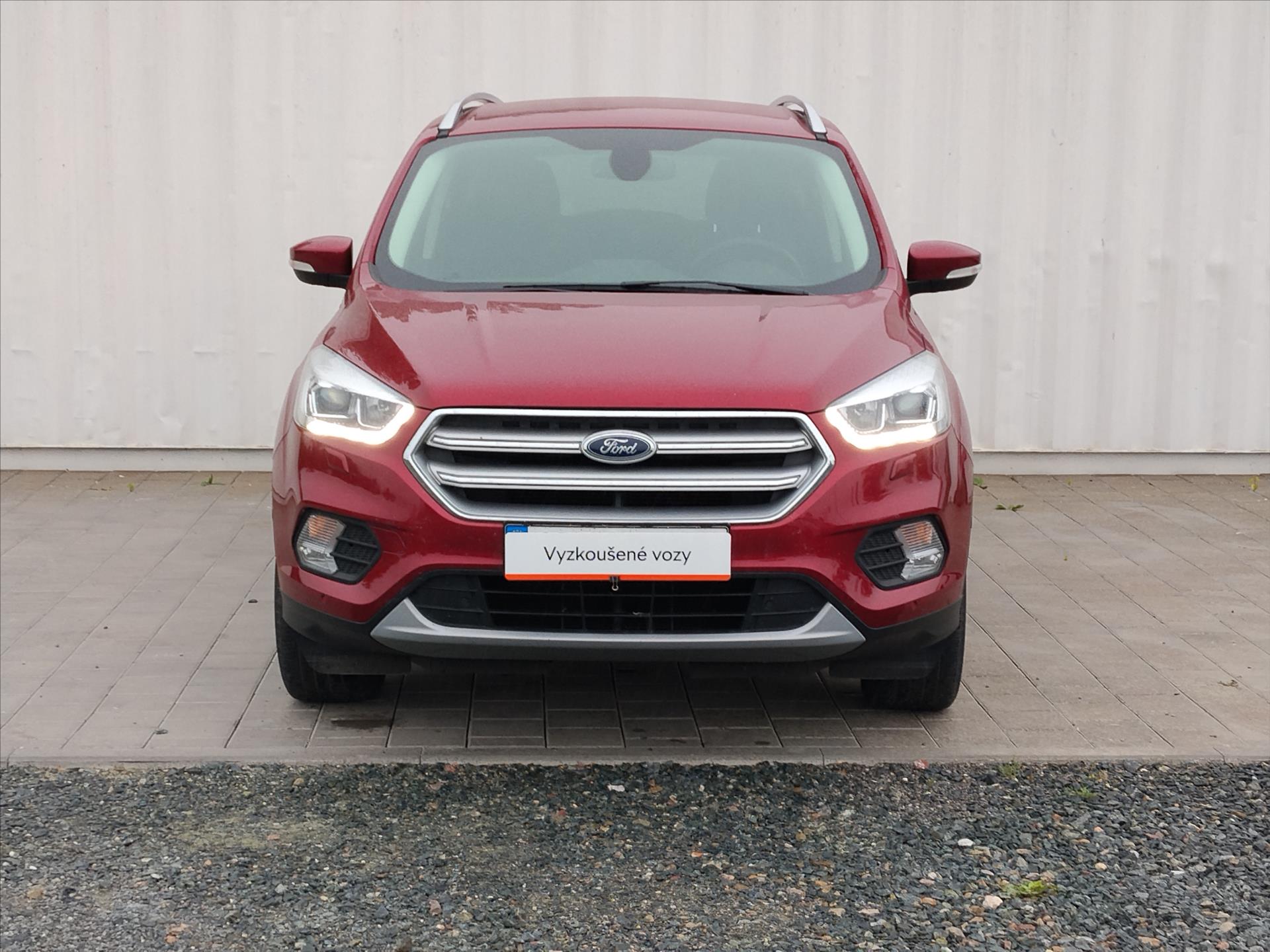 ford-kuga-1-5-ecoboost-110kw-titanium - 1