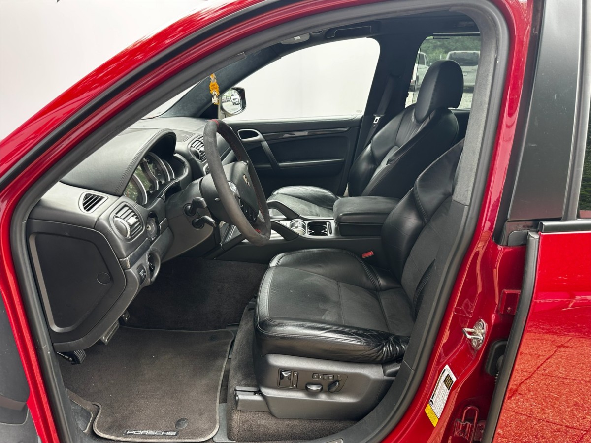 porsche-cayenne-4-8-gts-405-hp - 8