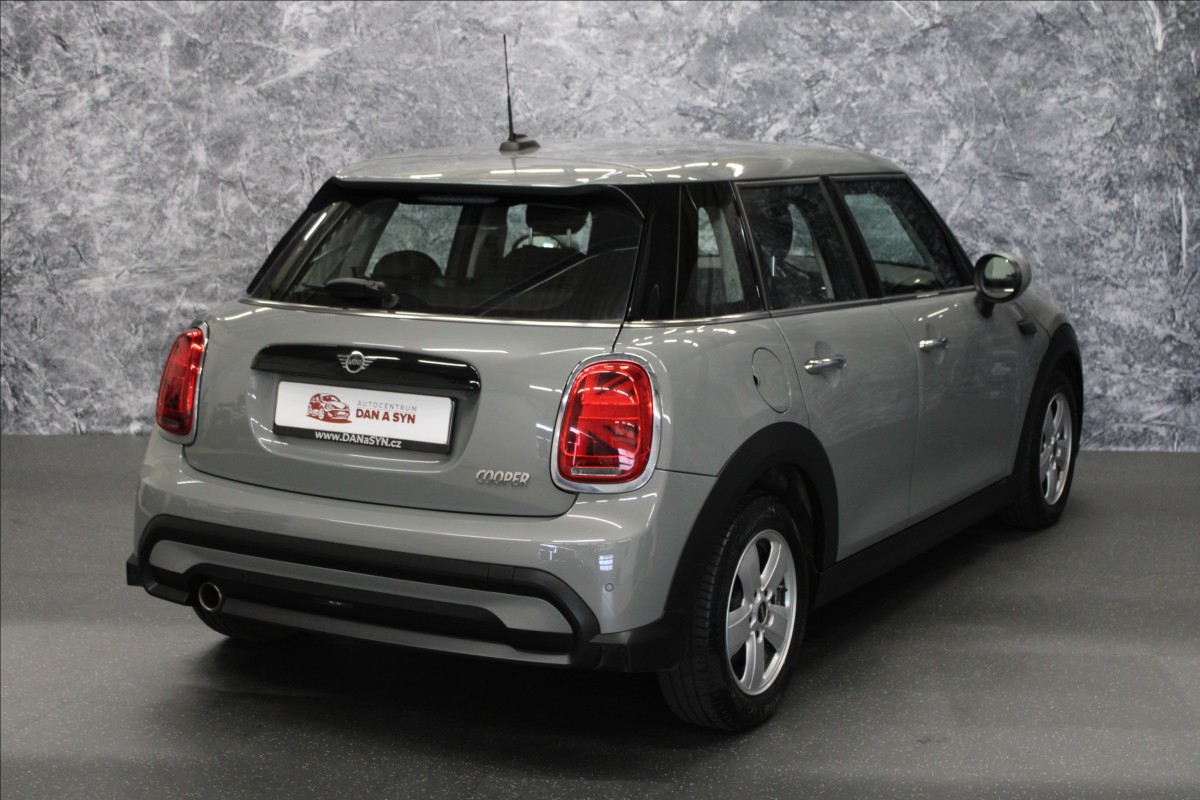 mini-cooper-1-5-1-majitel-cz - 3