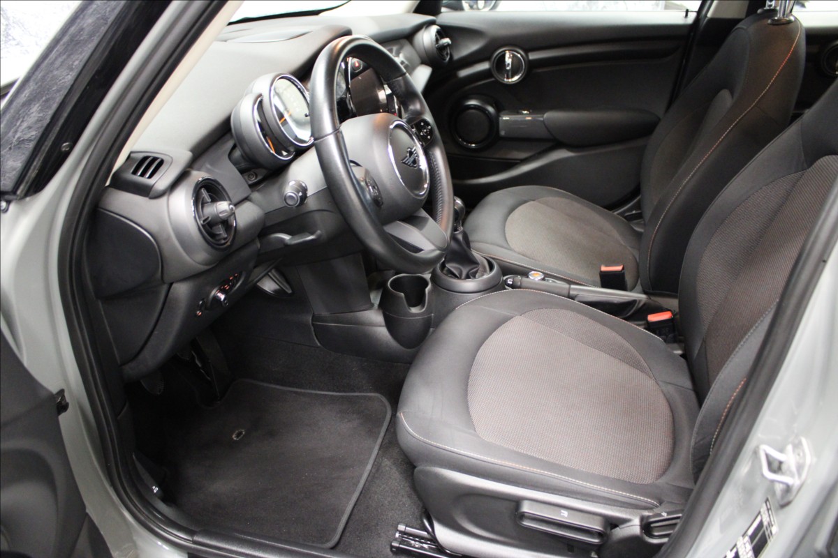 mini-cooper-1-5-1-majitel-cz - 7