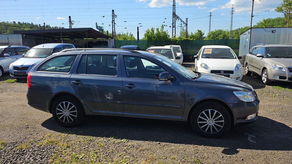 skoda-octavia-1-6-tdi-cr-ambiente-kombi - 2