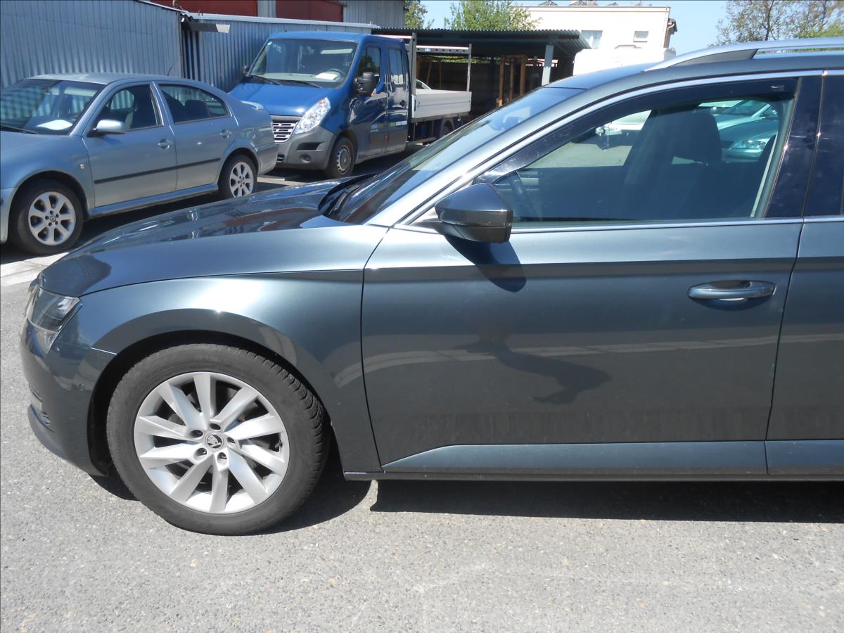 skoda-superb-1-6-tdi-88kw-dsg-kuze - 9