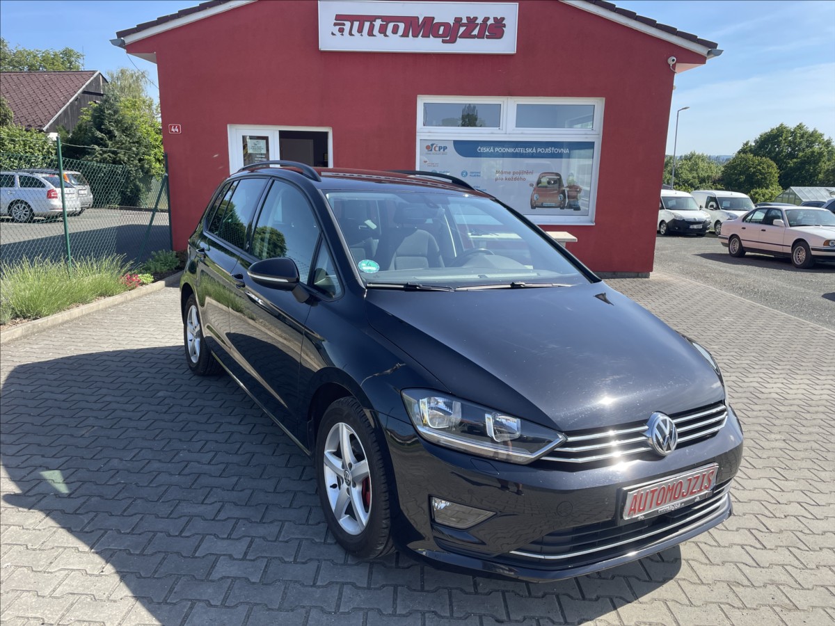Volkswagen Golf Sportsvan 2,0 TDI 110 kW WEBASTO 1.MAJITEL PĚKNÉ