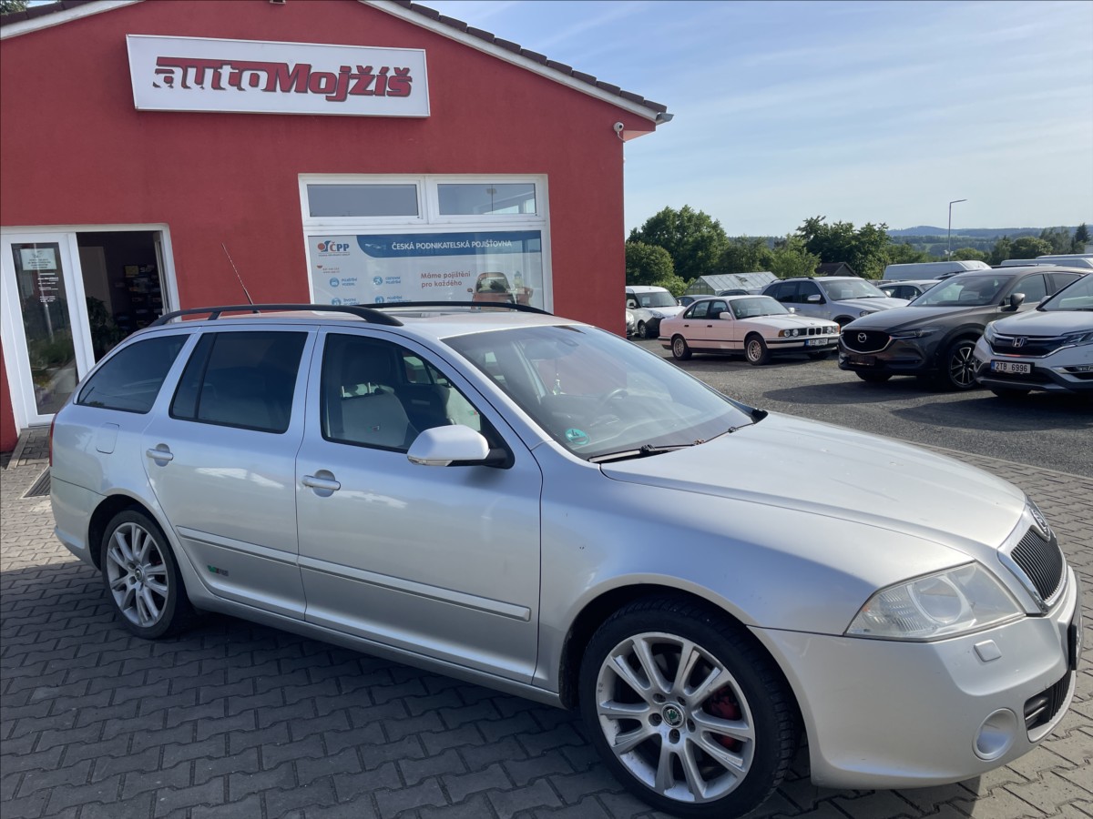 skoda-octavia-2-0-tdi-rs-125-kw-xenony-stk-4-2028-ii - 6