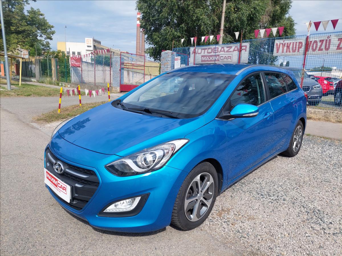 Hyundai i30 1,6 GDi TOP  bez investic