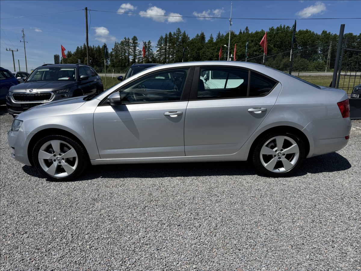 skoda-octavia-1-6-tdi-77-kw - 3