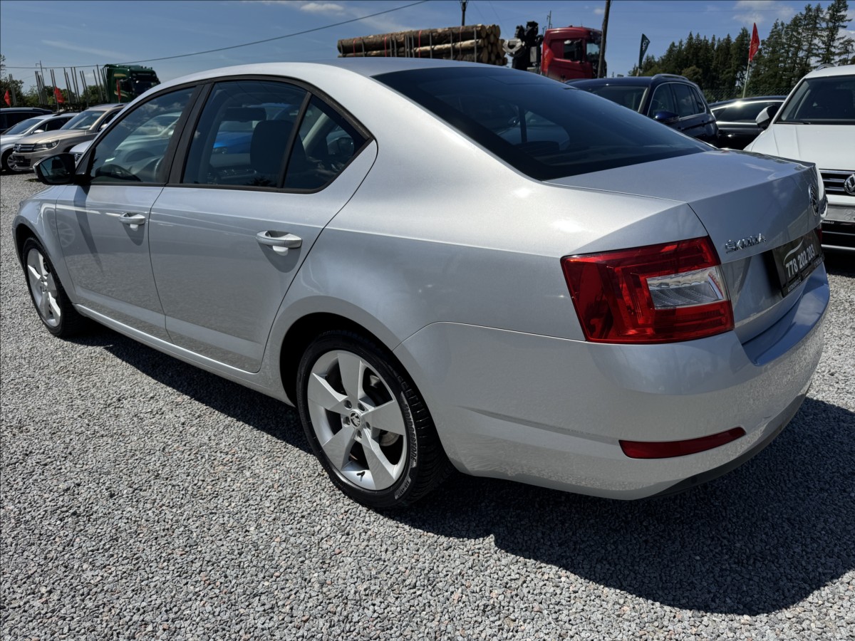 skoda-octavia-1-6-tdi-77-kw - 4