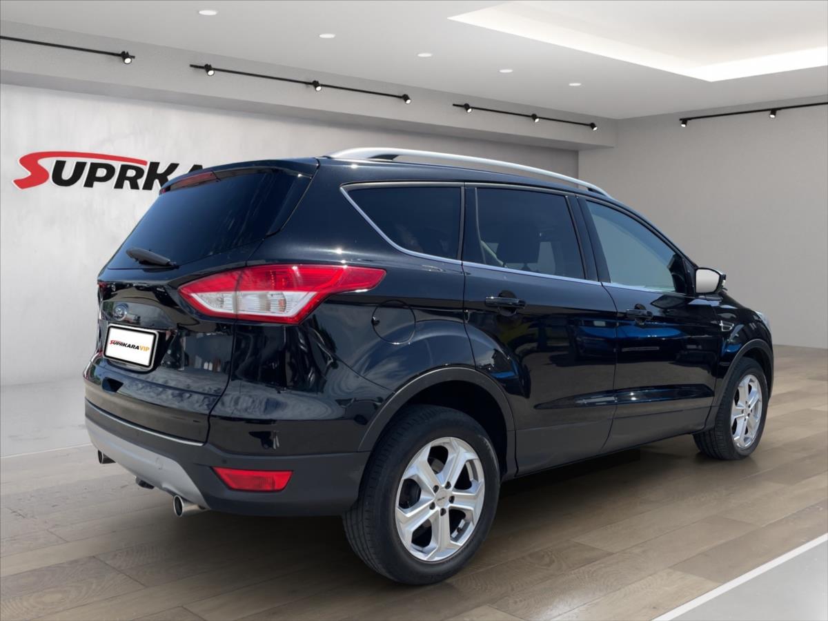 ford-kuga-2-0-tdci-titanium-rezervace - 4