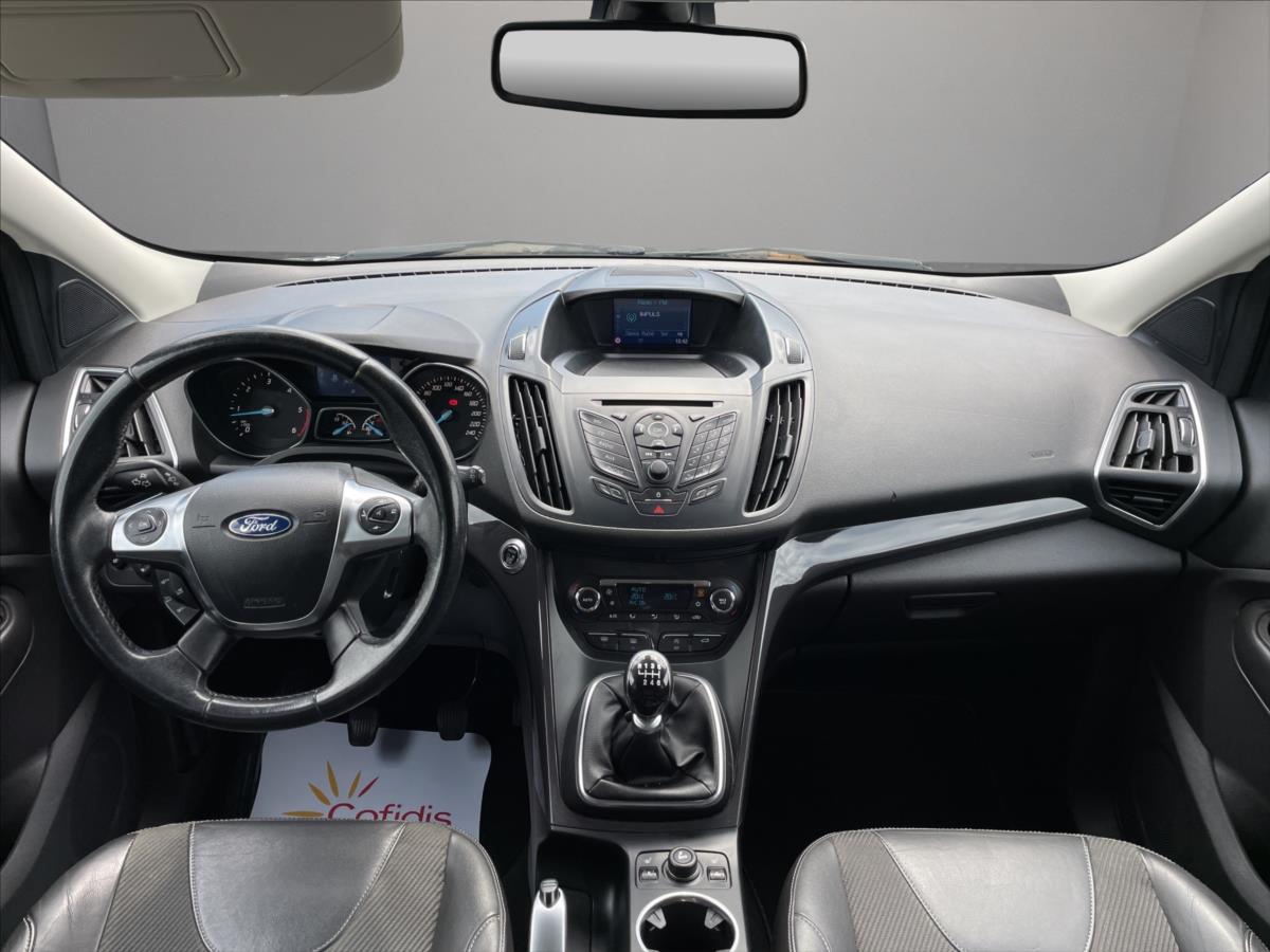ford-kuga-2-0-tdci-titanium-rezervace - 9