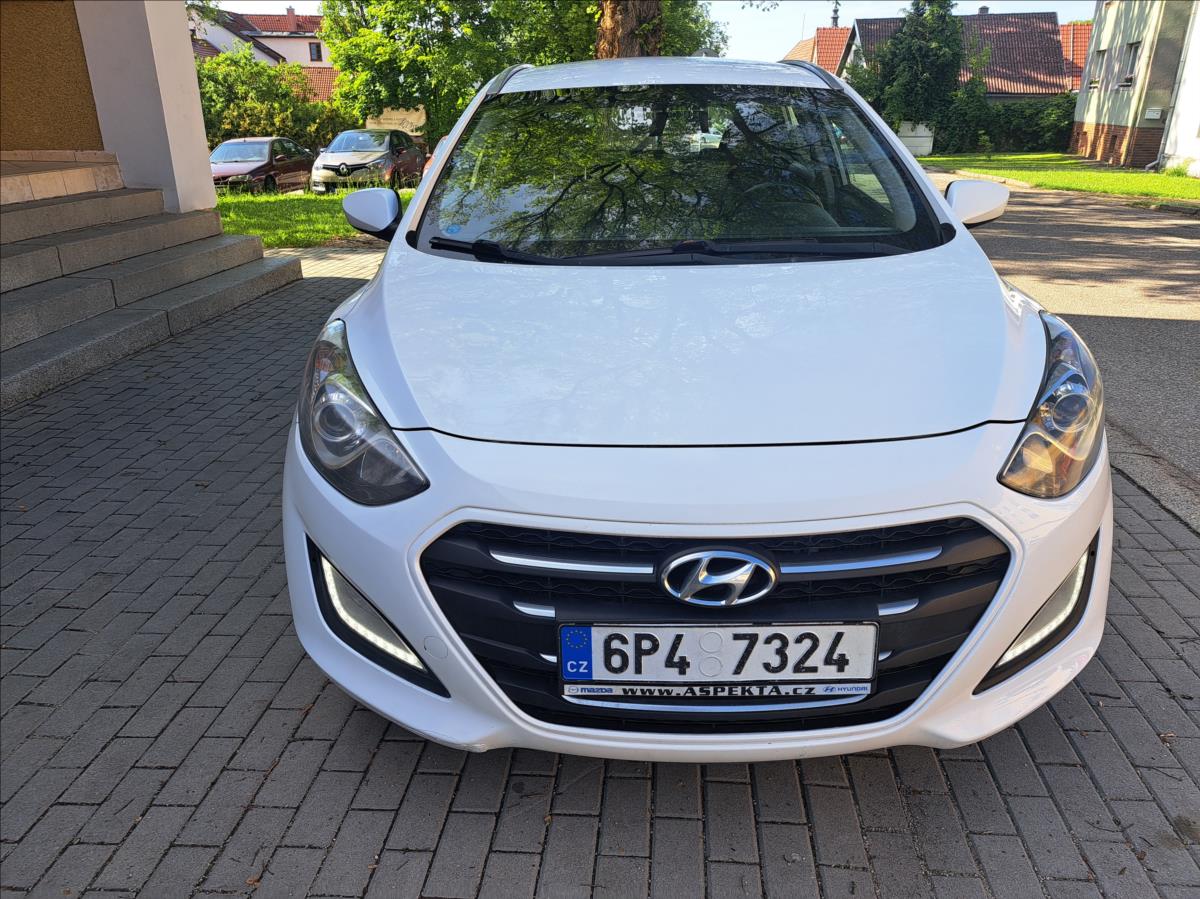 hyundai-i30-1-6-crdi-16v-dph - 1