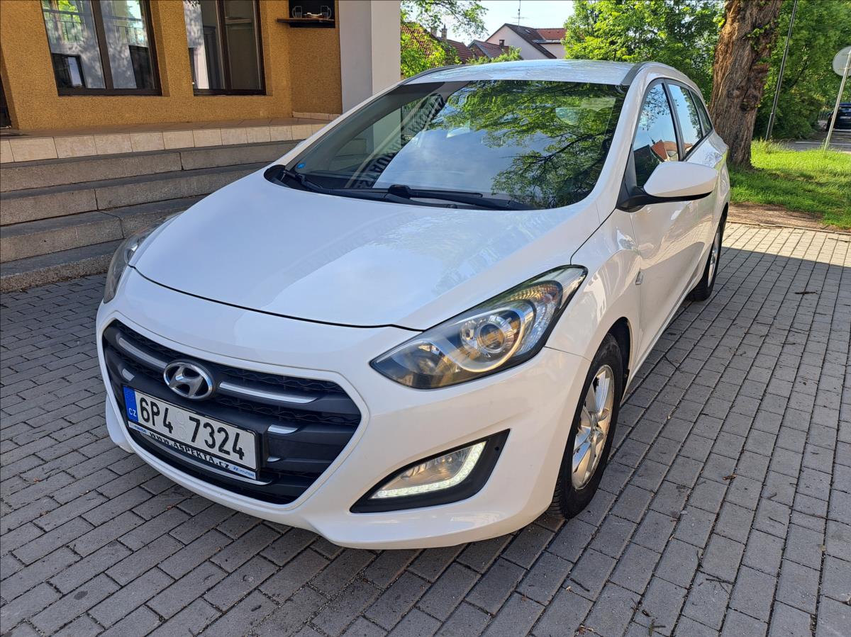 hyundai-i30-1-6-crdi-16v-dph - 2