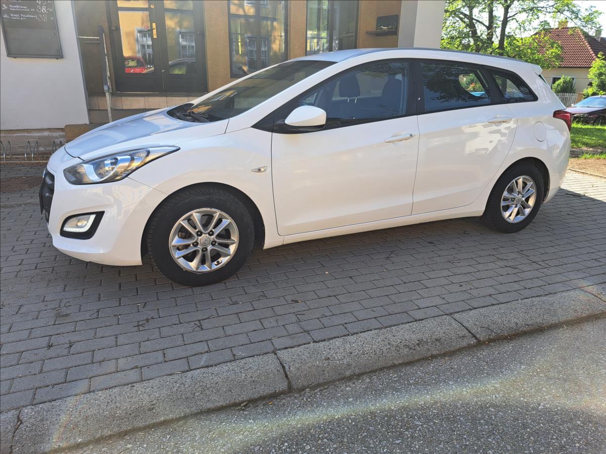 hyundai-i30-1-6-crdi-16v-dph - 3
