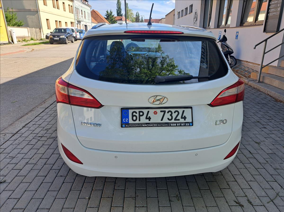 hyundai-i30-1-6-crdi-16v-dph - 6