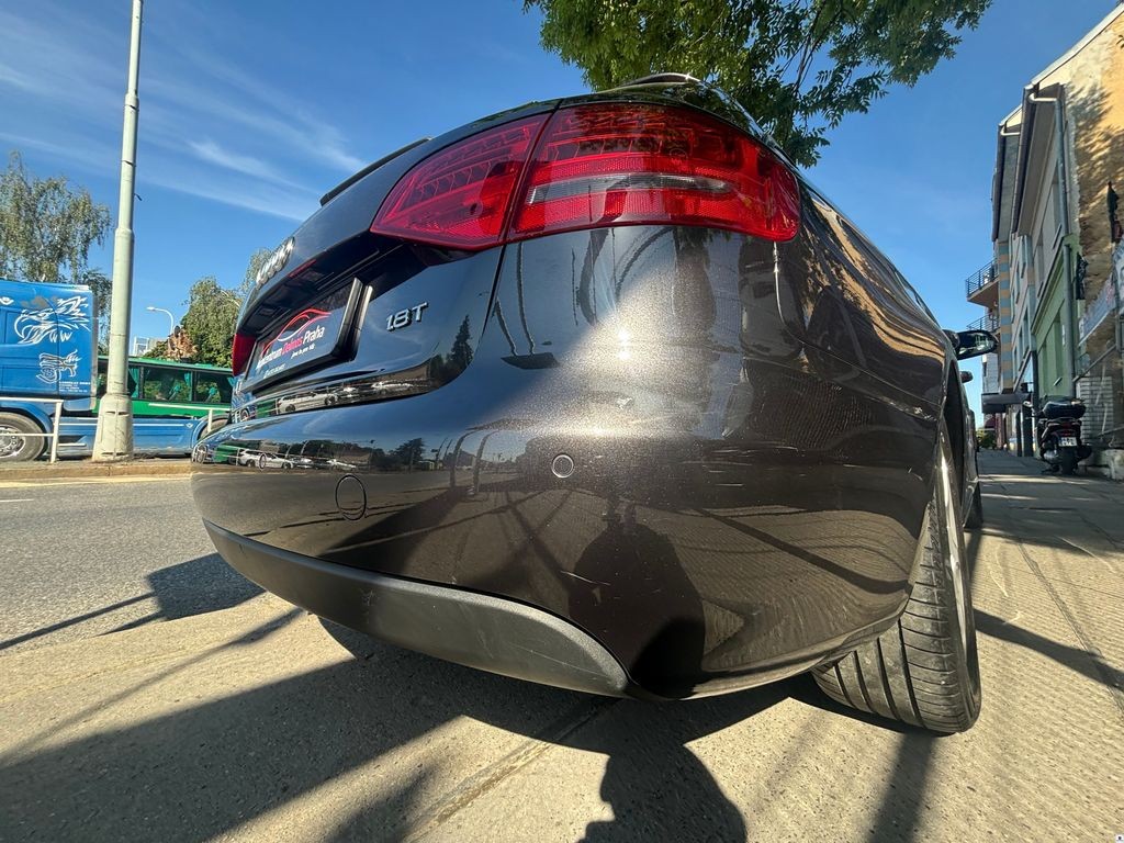 audi-a4-1-8tsi-2010-s-kniha-man6-2-maj - 5