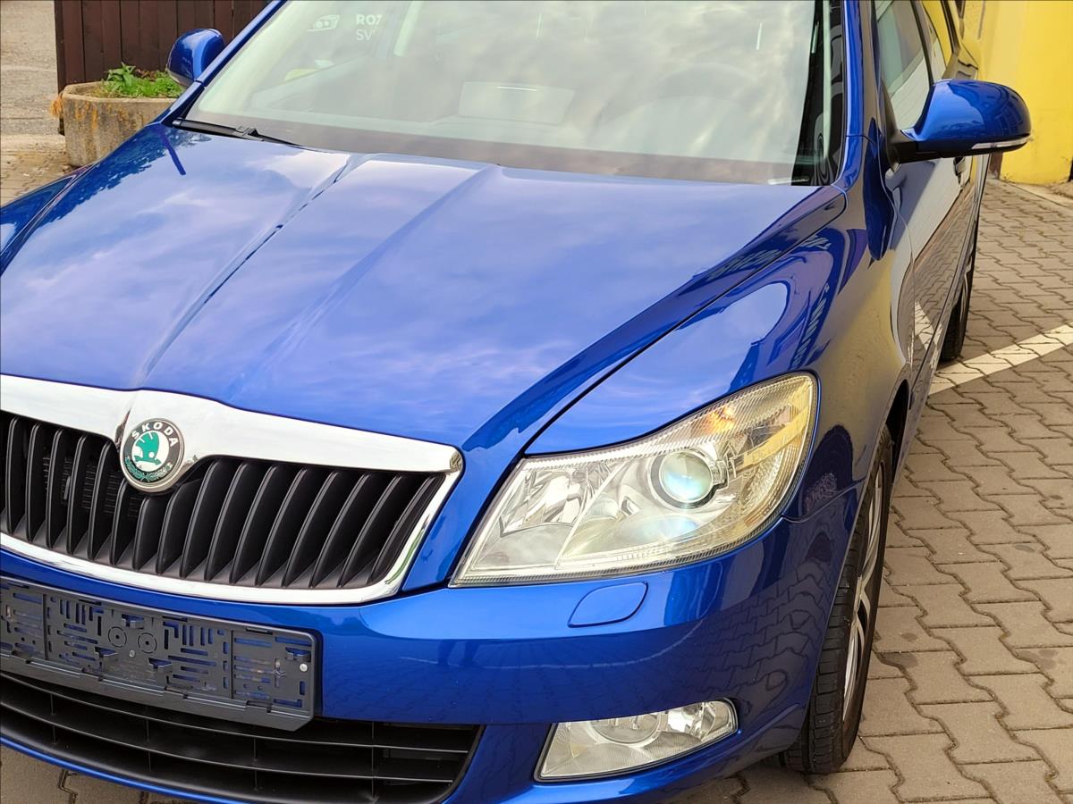 skoda-octavia-1-2-tsi-serv-kn-xenony - 2