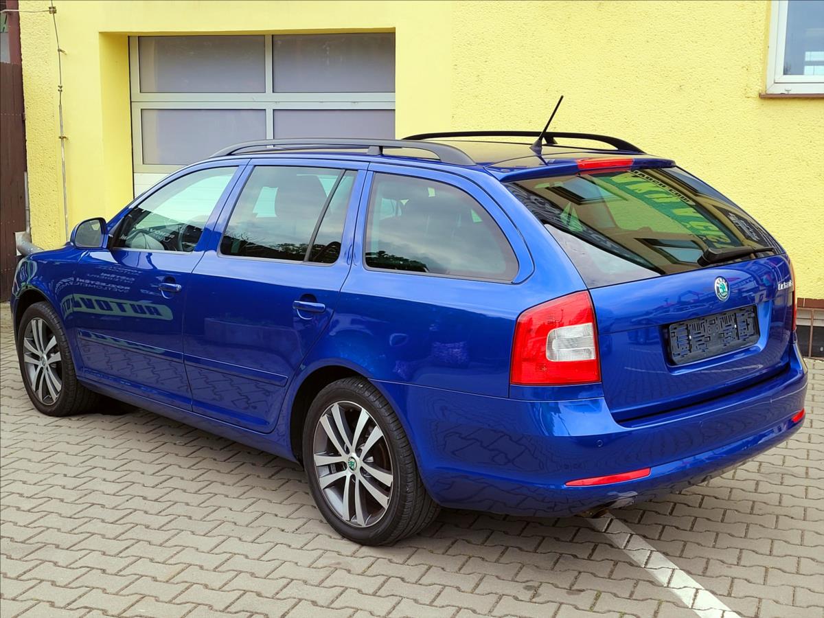 skoda-octavia-1-2-tsi-serv-kn-xenony - 8