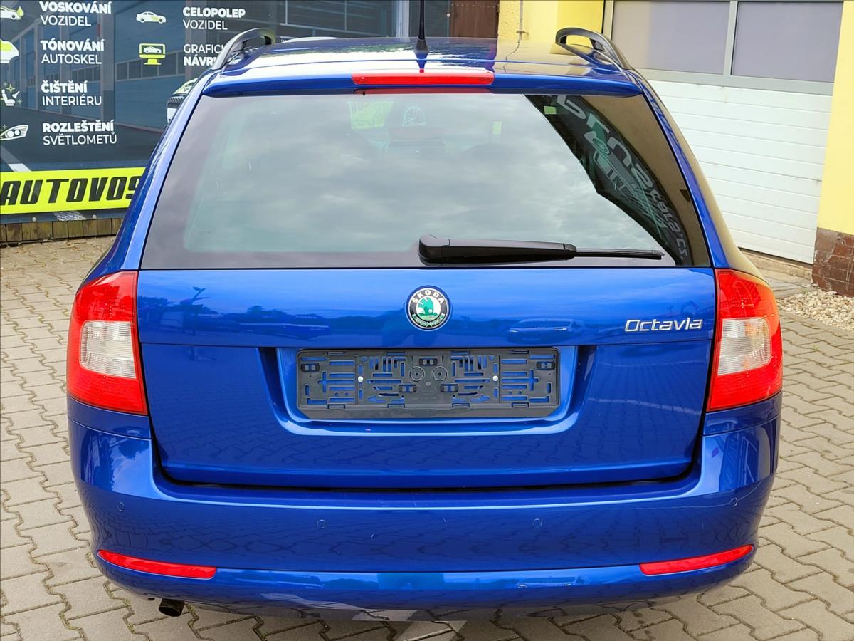 skoda-octavia-1-2-tsi-serv-kn-xenony - 9