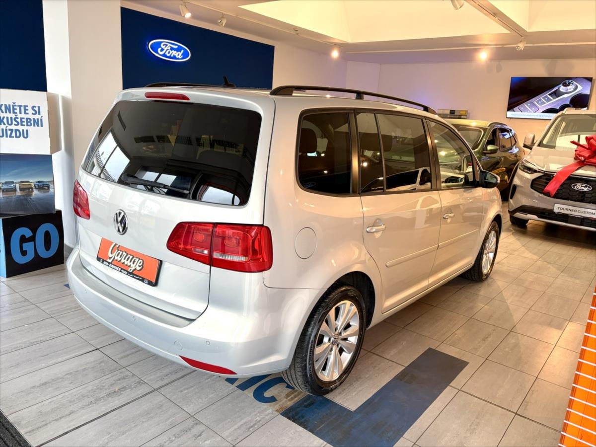 volkswagen-touran-2-0-tdi - 9