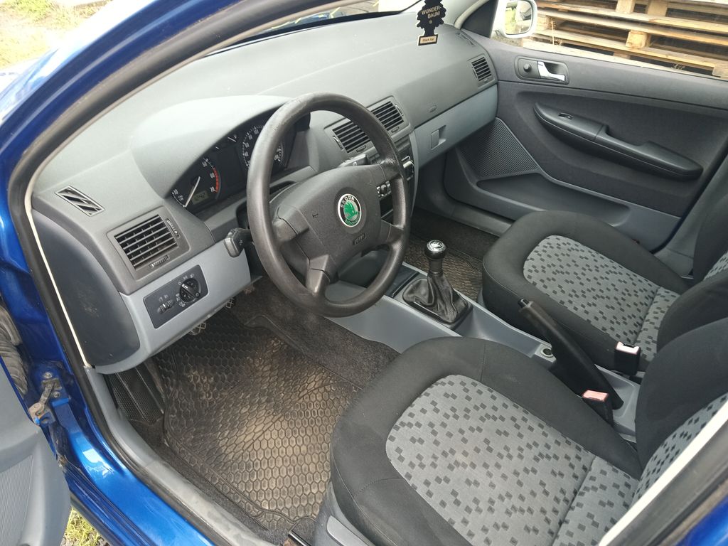 skoda-fabia-1-4-mpi-combi-classic - 8