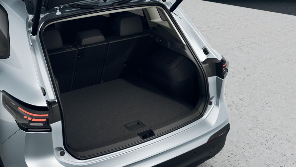 volkswagen-tiguan-1-5-tsi-150-kw-ehybrid-people - 3