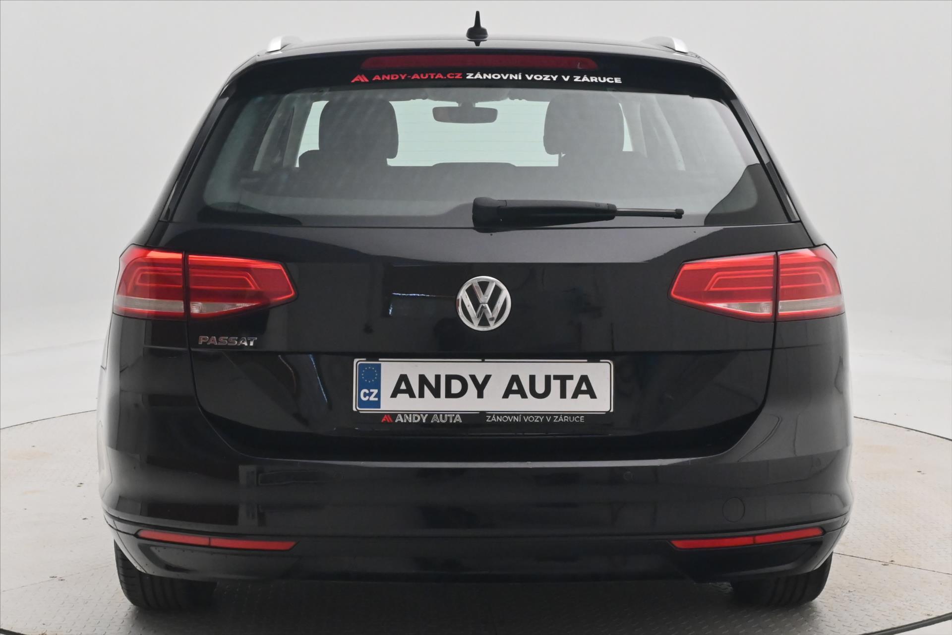 volkswagen-passat-2-0-tdi-110-kw-comfortline-zaruka-az-5-let - 5
