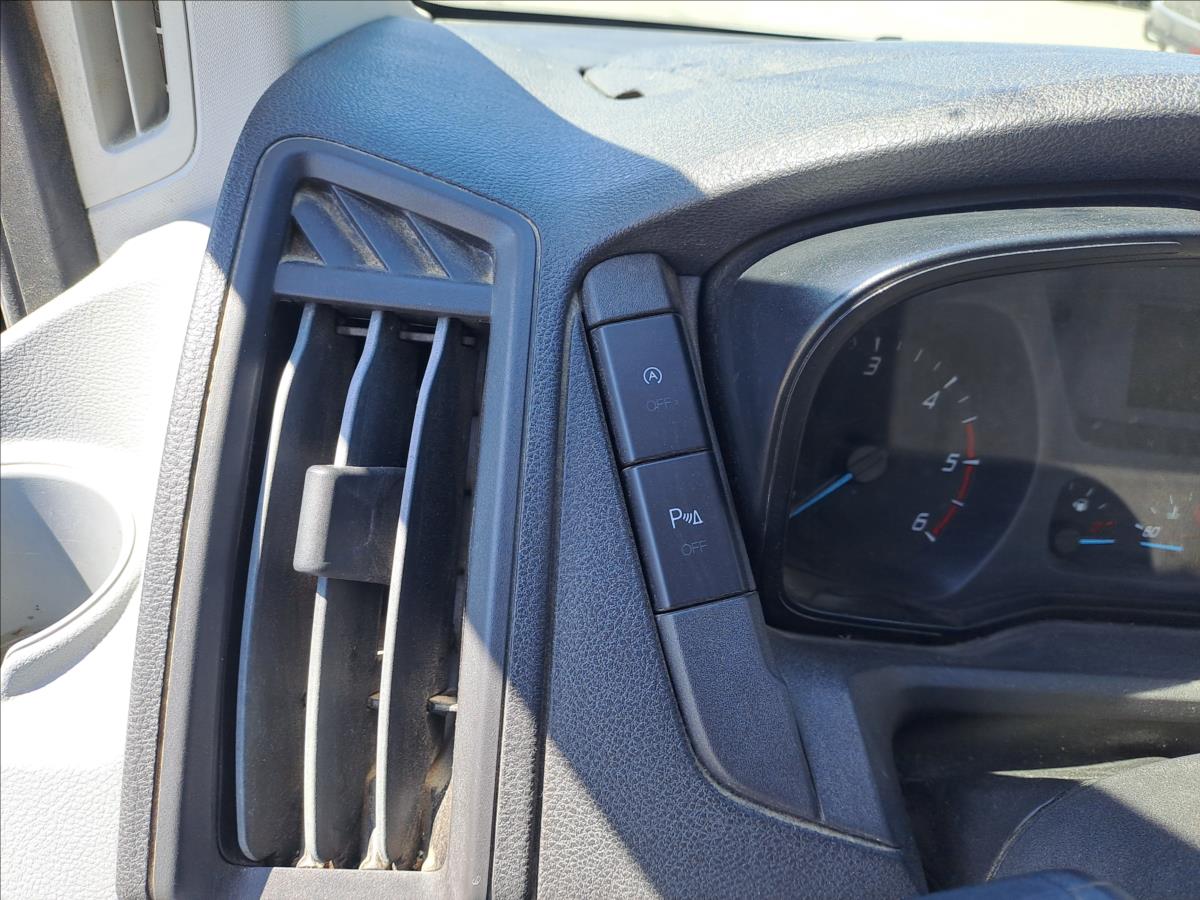 ford-transit-2-0-tdci-l3h2-1-majitel-cz - 9