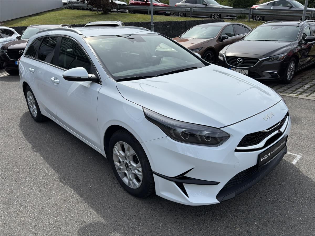 kia-ceed-1-5-tgdi-at-top-zaruka-carplay - 6