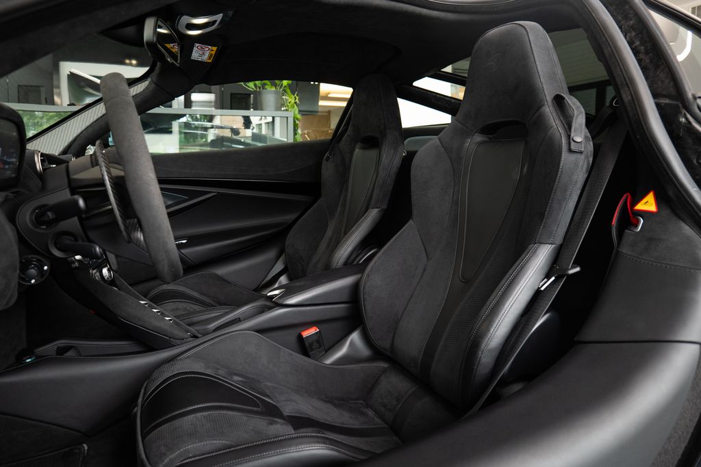 mclaren-720s - 6