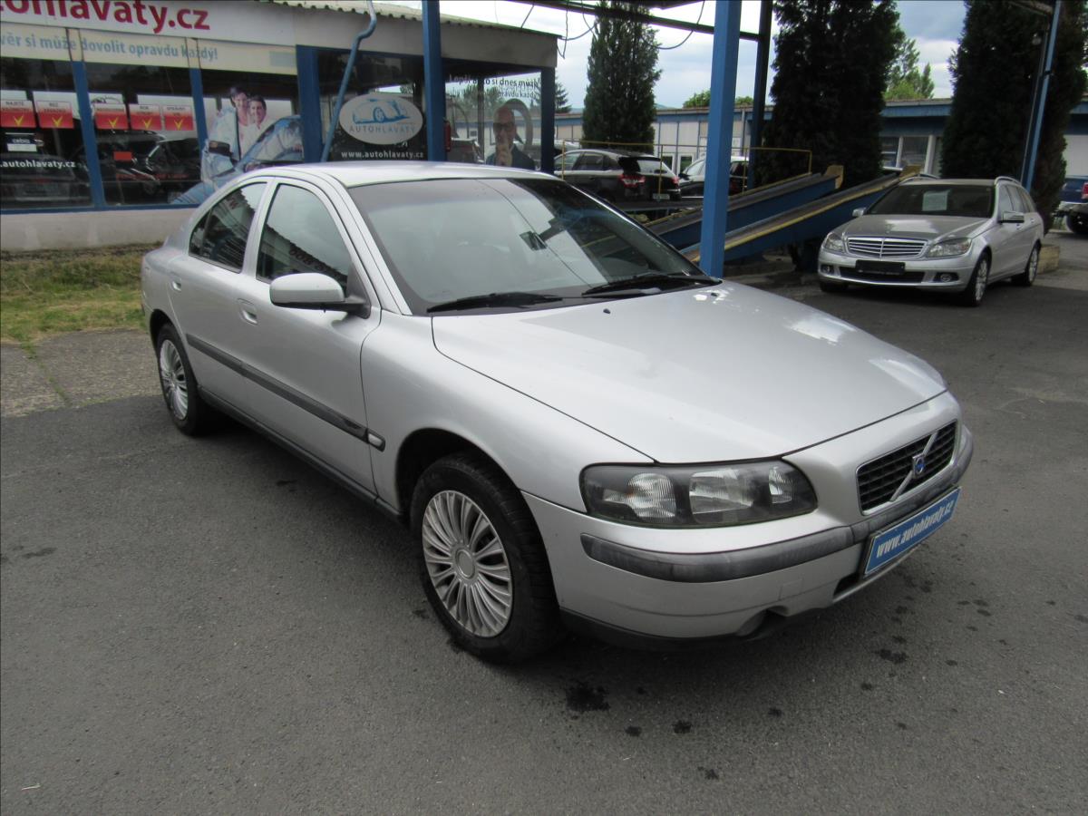 volvo-s60-2-4-d5-120kw-automat - 2