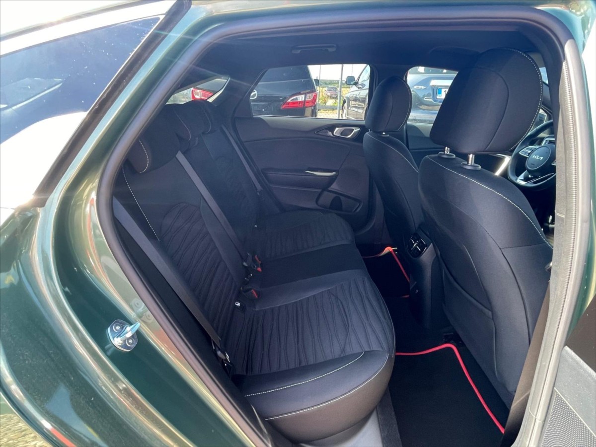 kia-proceed-1-5-t-gdi-gt-line-automat - 9