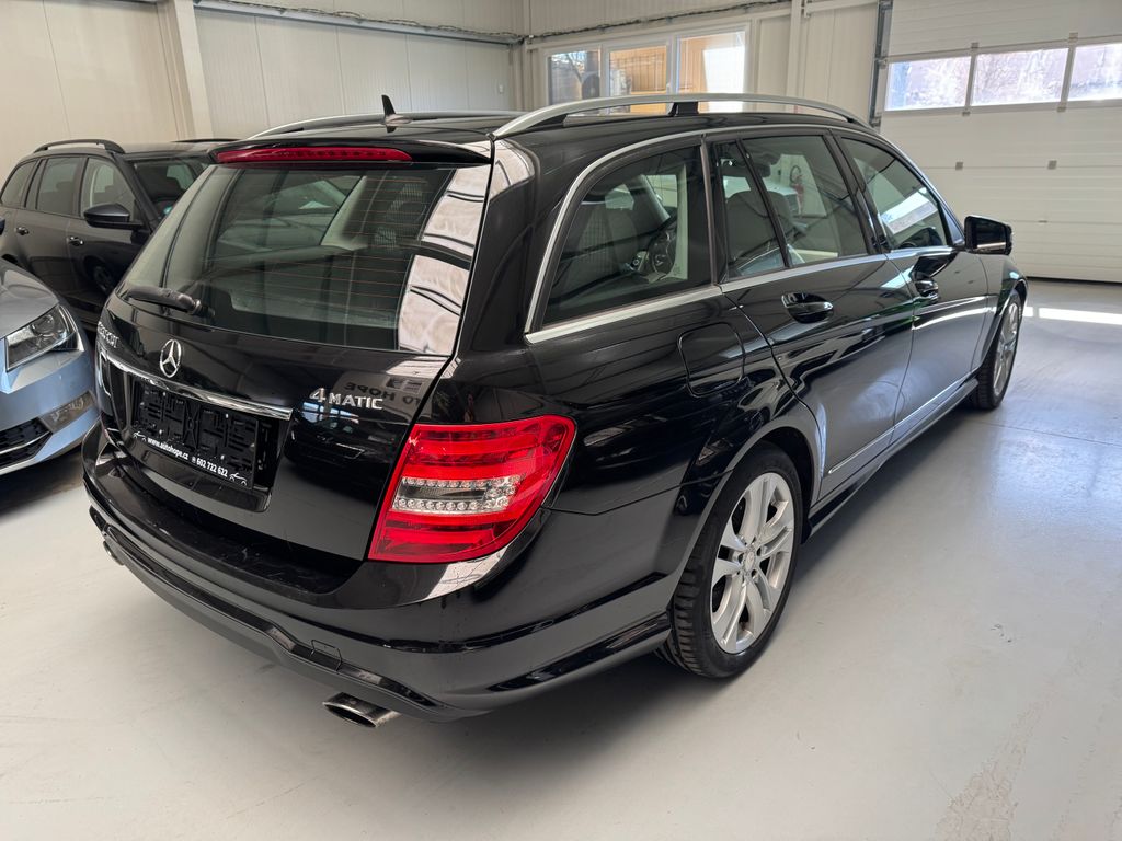 mercedes-benz-tridy-c-300-cdi-4matic-amg-paket - 5