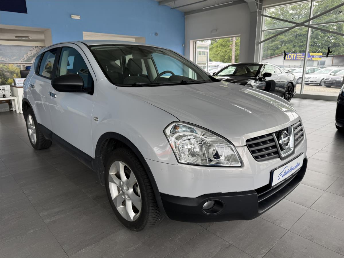 Nissan Qashqai 2,0   dCi,4X4,TAŽNÉ,SERVISKA,ČR