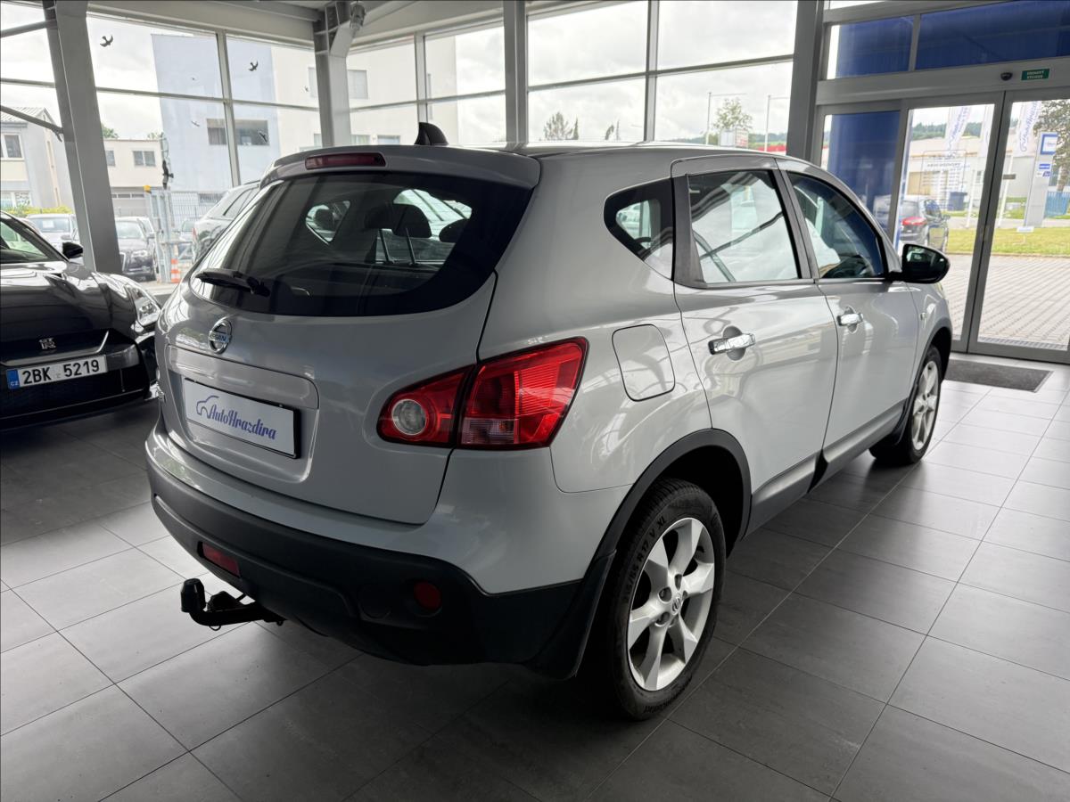 nissan-qashqai-2-0-dci-4x4-tazne-serviska-cr - 5