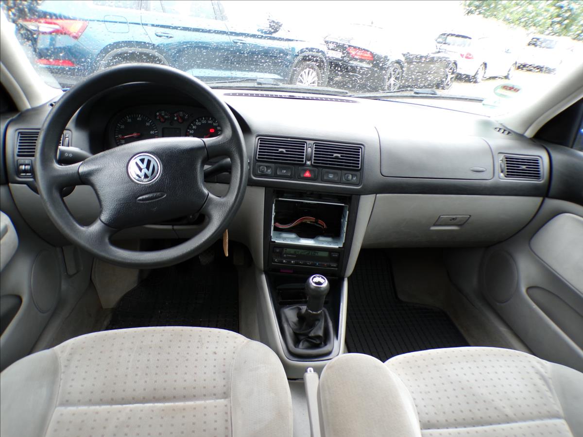 volkswagen-golf-2-0-i-tazne-zarizeni - 6