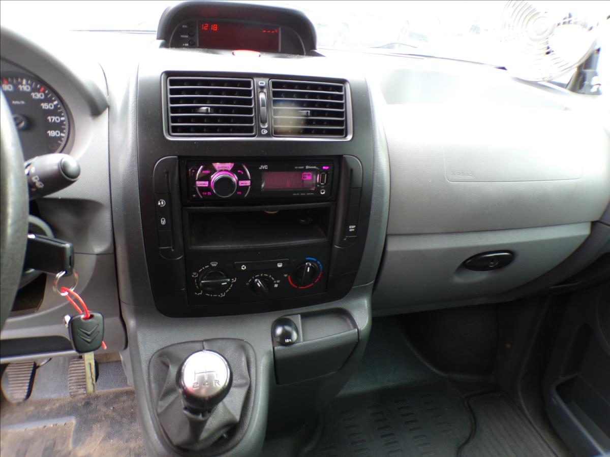 citroen-jumpy-1-6-hdi-tazne-zarizeni - 8