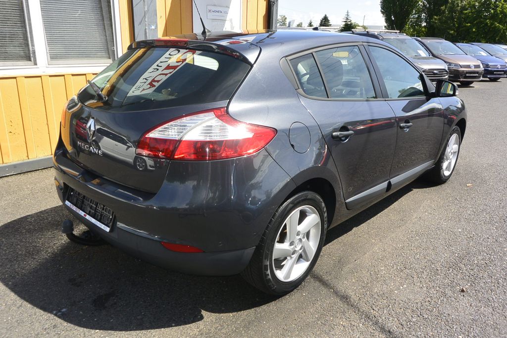 renault-megane-1-6i - 4