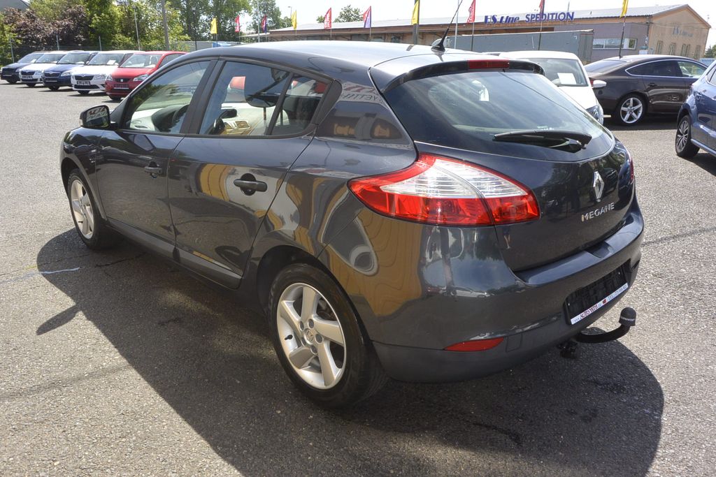 renault-megane-1-6i - 6