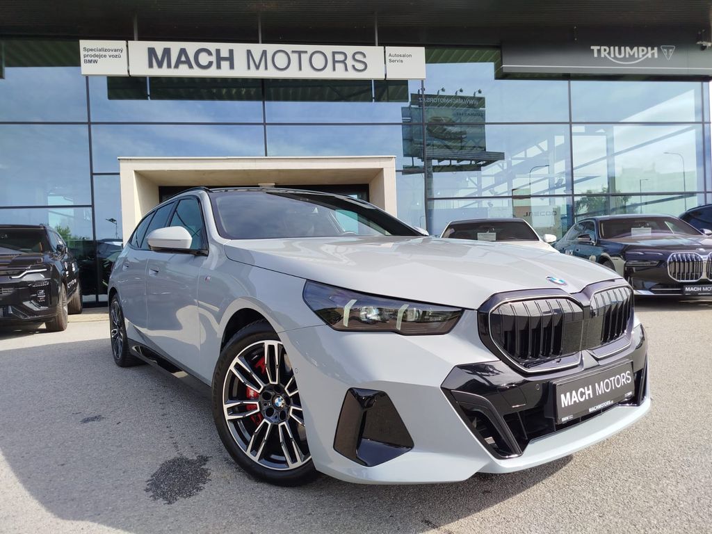 bmw-rada-5-540d-xdrive-touring-nezavisle-t-el-tazne-top - 1