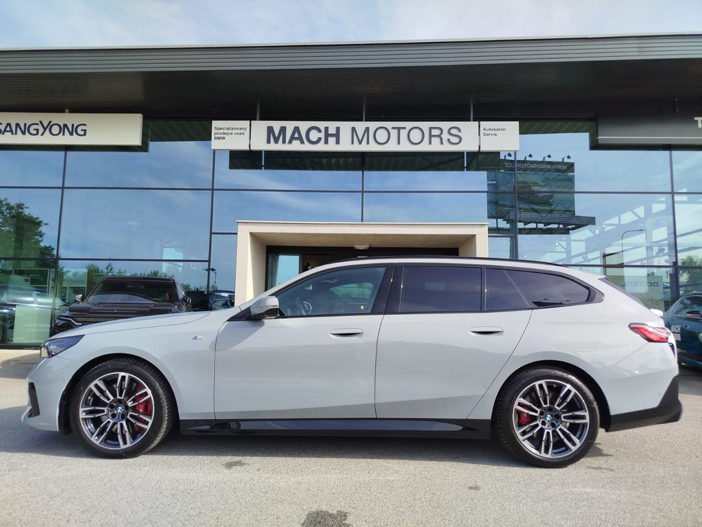 bmw-rada-5-540d-xdrive-touring-nezavisle-t-el-tazne-top - 6